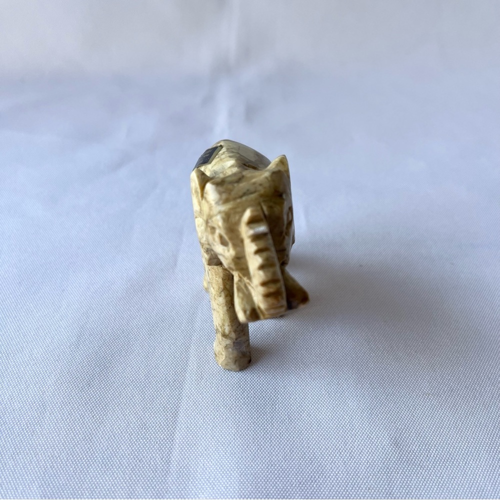 Hand Carved Para Stone Elephant From India - Picture 2 of 7